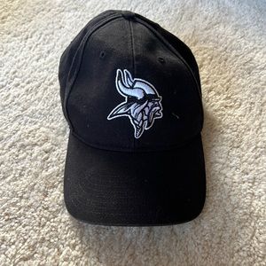 Minnesota Vikings Velcro black hat!